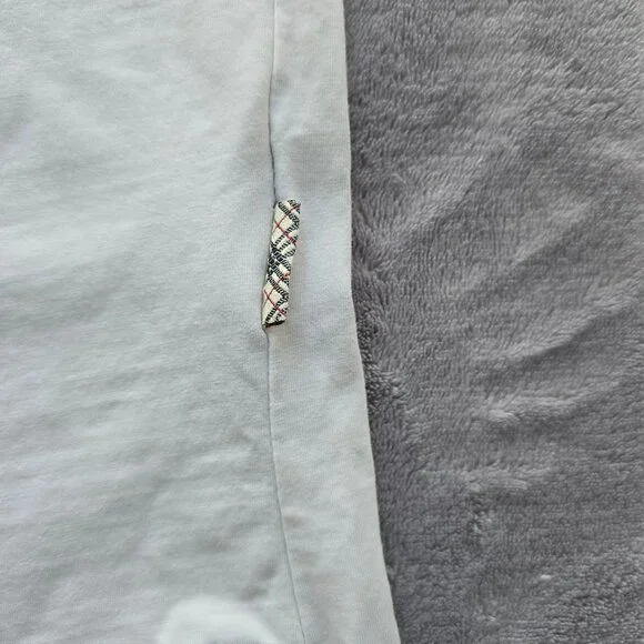 Burberry Brit white v neck T shirt - Picture 2 of 10